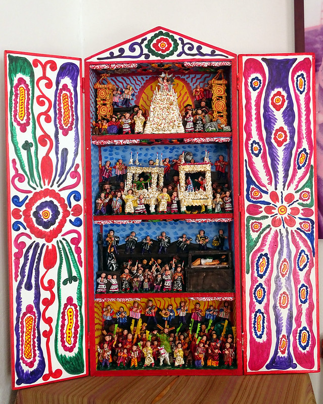 Famous Ayacucho retablo made by quechua artist, photo by Sucram Yef