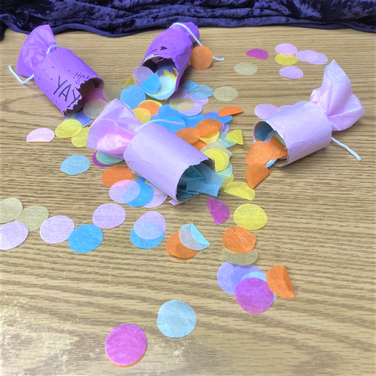 New Year's Eve Confetti Popper Take & Make Craft Kit Metropolitan
