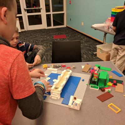 Lego builders Lego builders