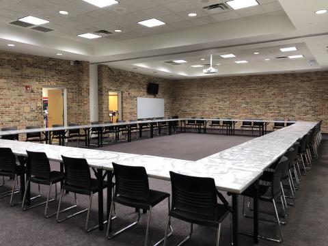 Meeting room AB with square conference-style seating