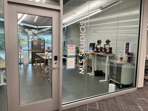 MLS Studio Makerspace with 3D printer