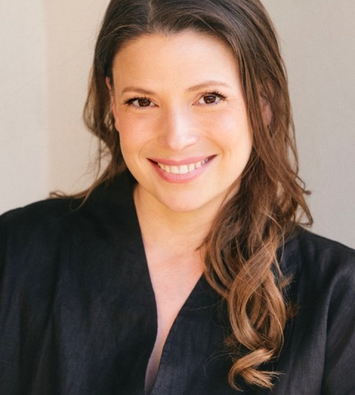 Julia Whelan